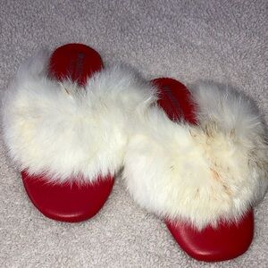 Vintage (80’s) toddler Red geniune leather w/ geniune White rabbit house shoes.
